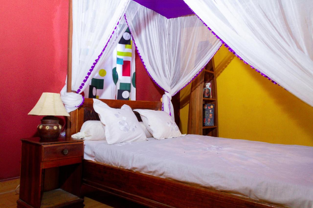 Bohobe Naboty Bed and Breakfast Toliara Buitenkant foto