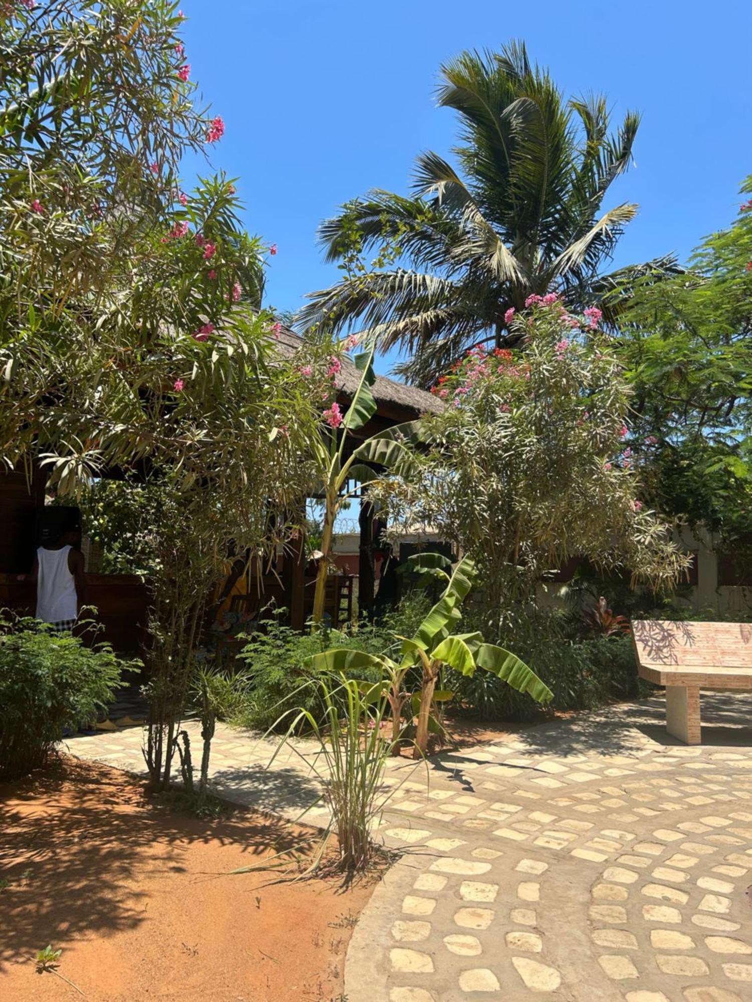 Bohobe Naboty Bed and Breakfast Toliara Buitenkant foto
