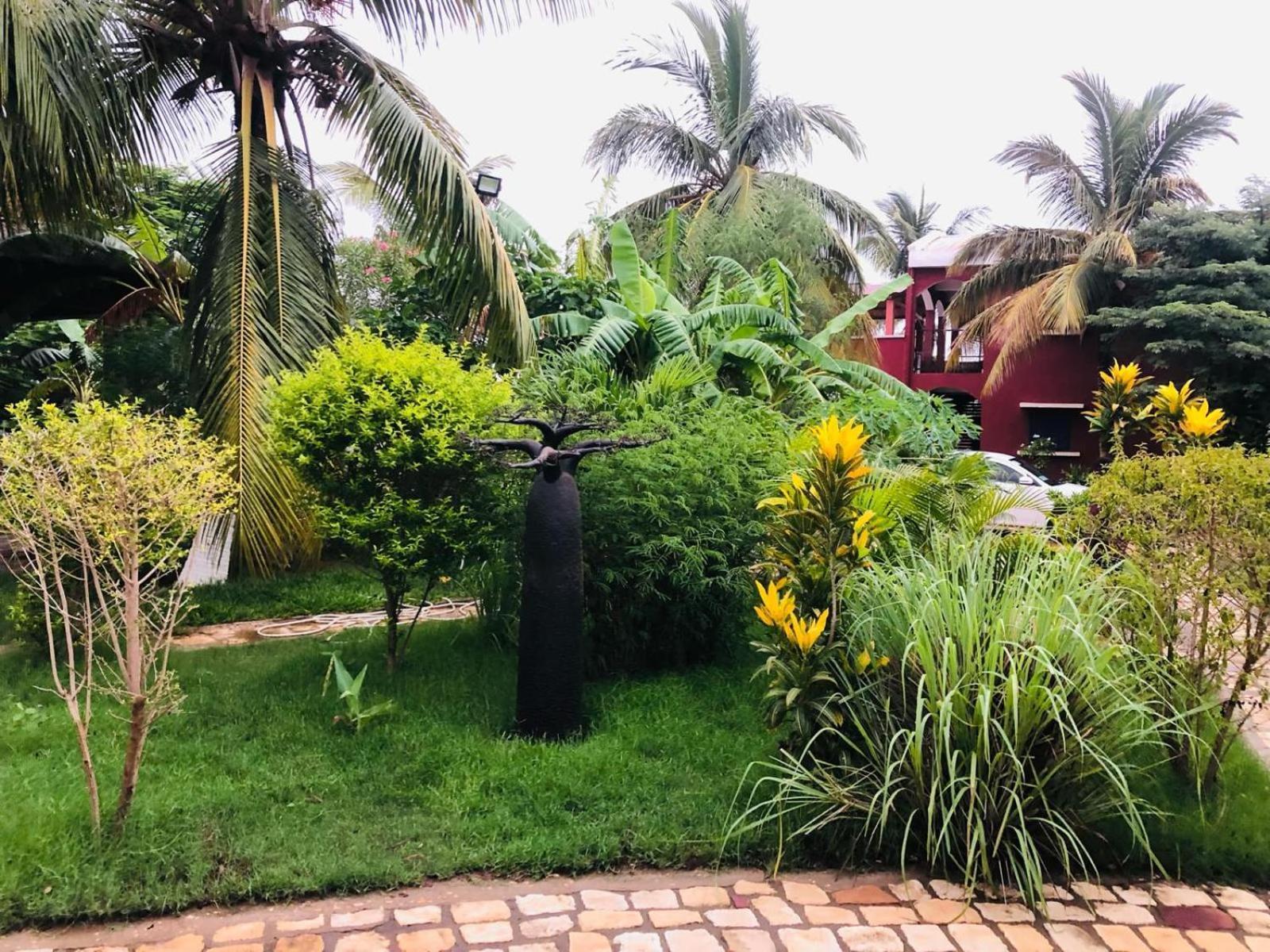 Bohobe Naboty Bed and Breakfast Toliara Buitenkant foto